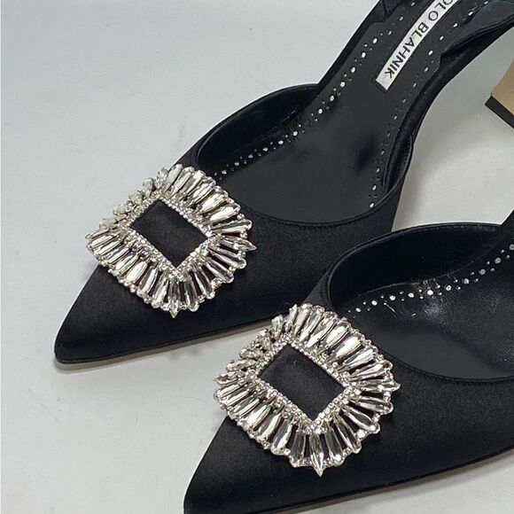 Manolo Blahnik Prietasli 90 Embellished Satin Slingback Pumps size 41.5 - Picture 4 of 11